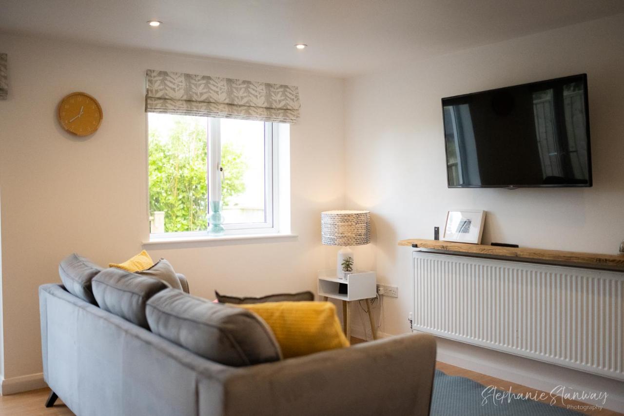 The Lookout, Modern Home From Home, Sleeps 5, With Private Parking & Outside Terrace St Ives Екстериор снимка